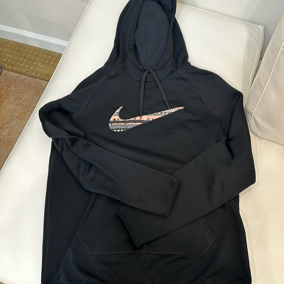 Nike Sweaters - Nike sweatshirt